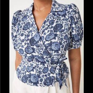 & other stories floral print wrap top EUC